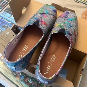 NWT Foil Butterfly Tom Canvas Slide on